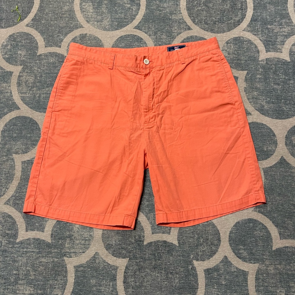 Vineyard Vines shorts